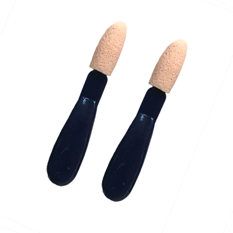 foam eyeshadow applicator