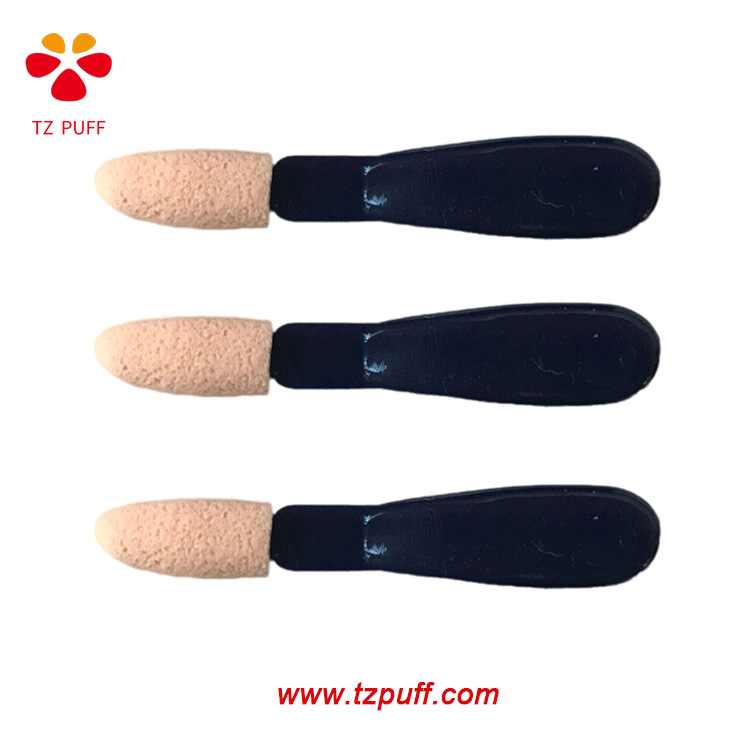 foam eyeshadow applicator